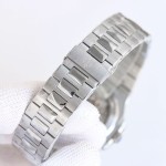 Patek Philippe Nautilus (K1 version): 33mm dial, 8.3mm thickness.