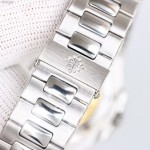 Patek Philippe Elegant Sports Series: 40mm dial, 8.6mm thickness.