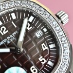 Patek Philippe Aquanaut Ladies' Mechanical Watch (35.6mm)