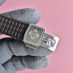 Patek Philippe Aquanaut Ladies' Mechanical Watch (35.6mm)