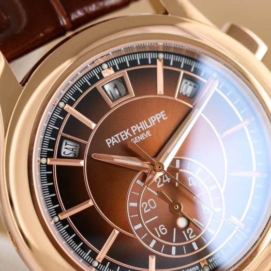 Patek Philippe Complications 5905R-010