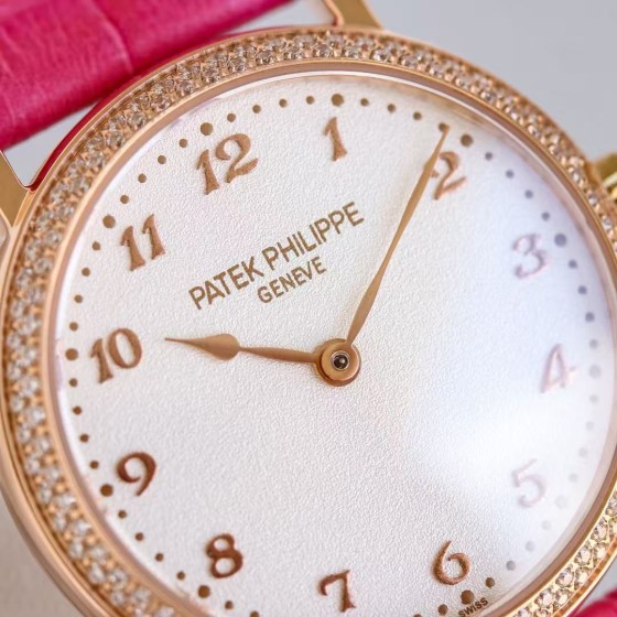 Patek Philippe Ladies' Calatrava – Dial: 34.6mm, Thickness: 9.5mm