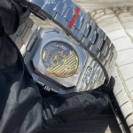 Patek Philippe Cubitus Collection: 45mm dial, 8.6mm thickness.