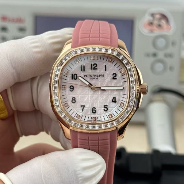 Patek Philippe Aquanaut Mechanical Watch 38.8mm