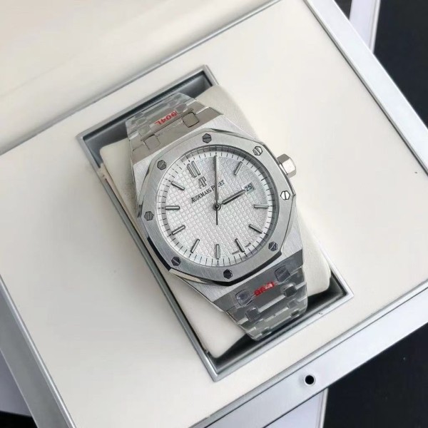 Audemars Piguet Royal Oak 15500 Classic Men's Watch (41mm x 12mm)