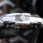 Audemars Piguet (AP) Royal Oak Series, sapphire crystal, dimensions 45mm x 12mm.