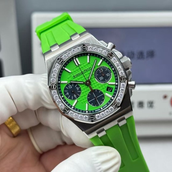 Audemars Piguet Royal Oak Offshore 37mm (Ref. 26231ST)